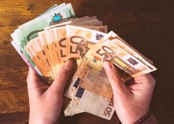 Πάτρα: Σοβαρές περιπτώσεις απάτης με μεγάλη λεία – Παρίσταναν τους αστυνομικούς και τους γιατρούς!