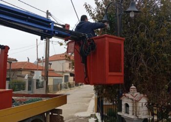 Αντικατάσταση των παλιών φωτιστικών στα Σαγαίικα