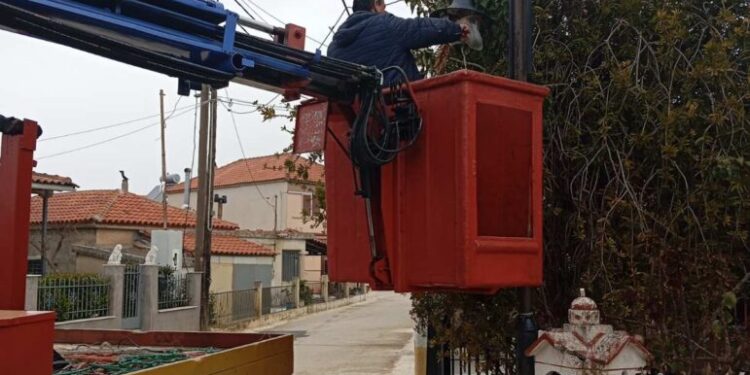 Αντικατάσταση των παλιών φωτιστικών στα Σαγαίικα