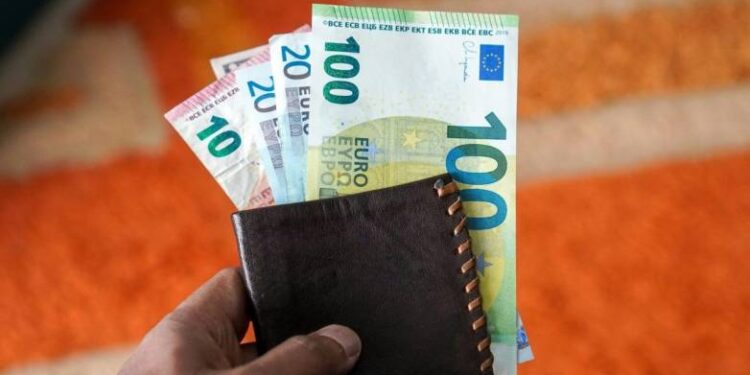 Δώρο Πάσχα: Λήγει σήμερα η προθεσμία για την καταβολή του