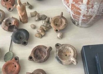 Διευθυντής δημόσιας υπηρεσίας σε μεγάλο κύκλωμα αρχαιοκαπήλων – Εντοπίστηκαν αρχαιότητες αξίας 3 εκατ. ευρώ