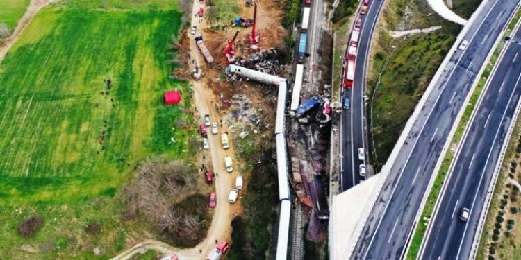 Τέμπη: Οι εκθέσεις μας δεν συμπεριλήφθηκαν στο πόρισμα, λέει ο επικεφαλής του Πανεπιστημίου της Γάνδης – “Μιλούσαμε με τον κ. Λακαφώση”