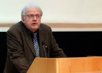 Τσελέντης για το φαινόμενο στις Βούτες Ηρακλείου: Υπάρχουν μη ενεργά ρήγματα