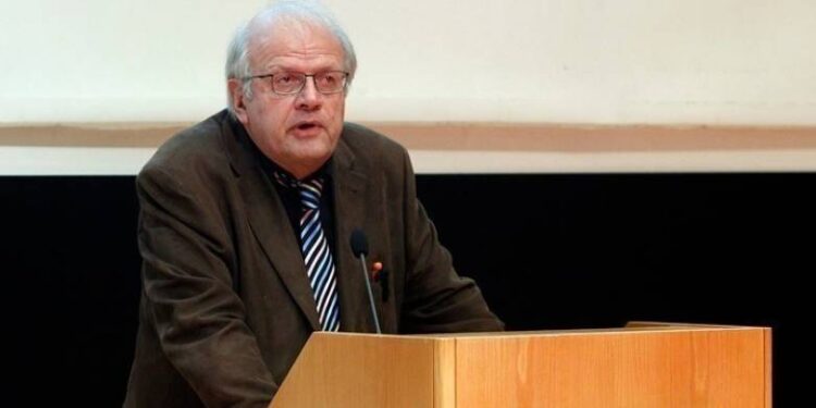 Τσελέντης για το φαινόμενο στις Βούτες Ηρακλείου: Υπάρχουν μη ενεργά ρήγματα