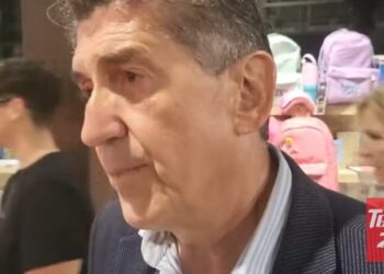 Πάτρα: Από θαύμα γλύτωσε ο Δήμαρχος Δυτ. Αχαΐας Γρηγόρης Αλεξόπουλος από τα μάρμαρα που έπεσαν στην Γούναρη – ΒΙΝΤΕΟ