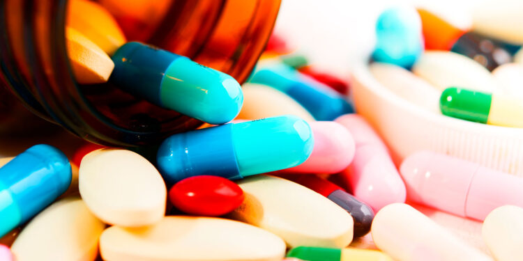 Παράνομες συνταγογραφήσεις: Έγραφαν φάρμακα ακόμα και σε γυναίκα που πέθανε πριν από 20 χρόνια – Αποκαλυπτικοί διάλογοι