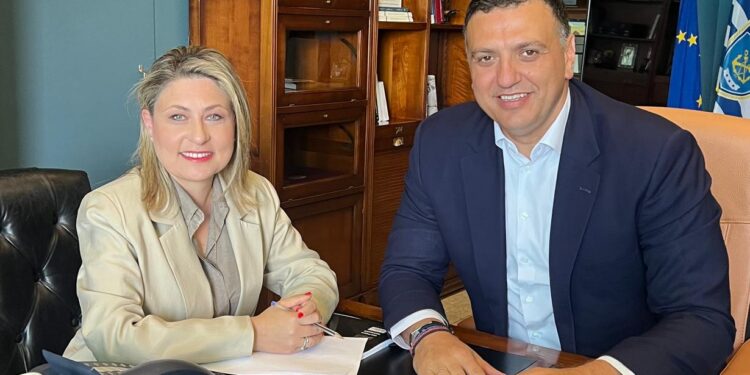 Αλεξοπούλου: Επέκταση των έργων για τη διάβρωση των ακτών σε όλη την  Αχαΐα – Συνάντηση με τον Β. Κικίλια