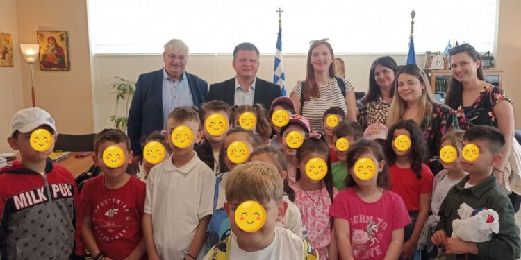 Κάτω Αχαΐα: Περισσότερο πράσινο και παιδικές χαρές, ζήτησαν οι μαθητές του 1ου Δημοτικού Σχολείου