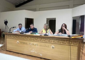 Δυτική Αχαΐα: Χάος στη συνεδρίαση του δημοτικού συμβουλίου μέχρι τα ξημερώματα: “Σκατά… έπεφταν στη θάλασσα”, φώναζε ο Αλεξόπουλος! “Τις επόμενες ώρες θα απαντήσουμε”, ανακοίνωσε το “Όραμα”