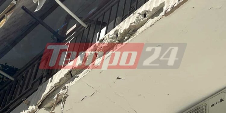 Πάτρα: Συνεχίζεται η “βροχή” σοβάδων στην πόλη-Ακόμη ένα περιστατικό αυτή τη φορά στην οδό Ναυαρίνου-ΦΩΤΟ