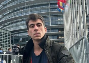 Ο Φειδίας με ψευτοδάκρυα εξηγεί γιατί πήρε συνέντευξη από τον Τατάρ