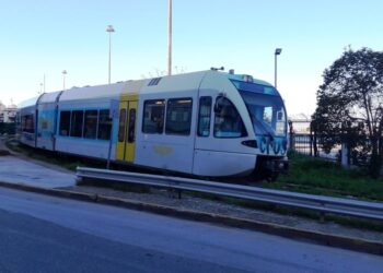 Προαστιακός: Διακόπτονται τα δρομολόγια Μποζαΐτικα-Ρίο