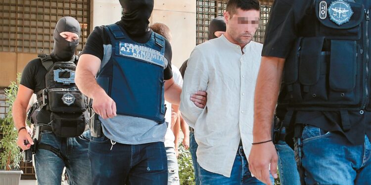 «Τα έκανα όλα μόνος μου»: Τι είπε στην απολογία του ο 35χρονος για τη δολοφονία του Πολωνού καθηγητή