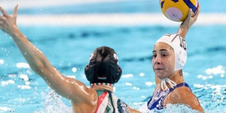 Πόλο γυναικών: Η Ελλάδα νίκησε 25-15 την Ιαπωνία – Δύο γκολ από την πατρινή Ντένια Κουρέτα