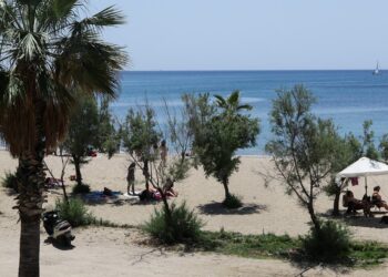 Σοβαρή εξέλιξη με το νεκρό κοριτσάκι στο Παλαιό Φάληρο: Βρέθηκε βίντεο που δείχνει την 3χρονη να μεταφέρεται σε καροτσάκι!
