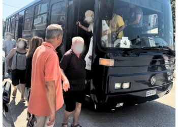 Επιστροφή των ευάλωτων ομάδων στην Κάτω Αχαΐα μετά την εκκένωση λόγω της μεγάλης φωτιάς