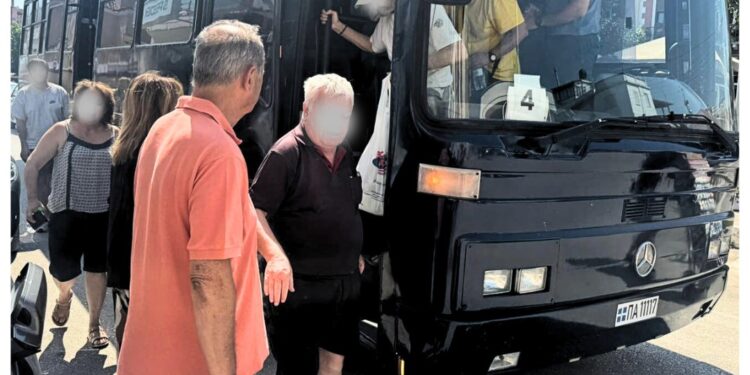 Επιστροφή των ευάλωτων ομάδων στην Κάτω Αχαΐα μετά την εκκένωση λόγω της μεγάλης φωτιάς