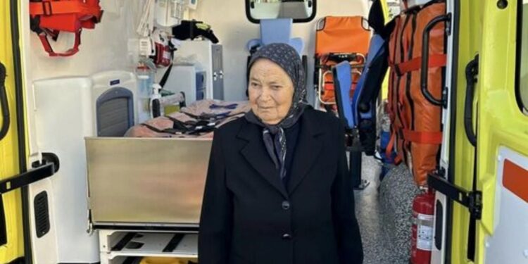 Αθηνά Παπαχρήστου: Έφυγε από τη ζωή η αγρότισσα που είχε δωρίσει ασθενοφόρο στο ΕΚΑΒ – Είχε τιμηθεί από την ΠτΔ