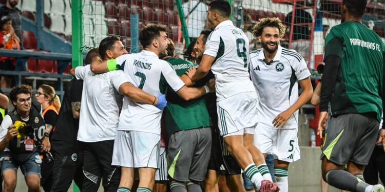 Παλικαρίσια πρόκριση στα πέναλτι για τον Παναθηναϊκό, 4-3 τη Σαχτάρ με ήρωα τον Ντραγκόφσκι