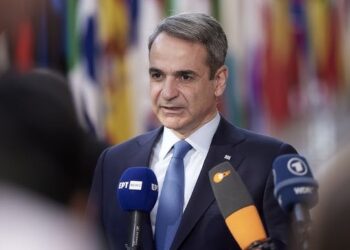 Κυριάκος Μητσοτάκης: «Να γίνει άμεση εκεχειρία στην Ουκρανία» – Η παρέμβαση στις τηλεδιασκέψεις των Ευρωπαίων ηγετών