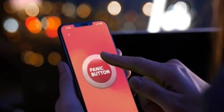 Πάτρα: Ενεργοποίησε το Panic Button η 30χρονη για να γλιτώσει από τον πρώην της