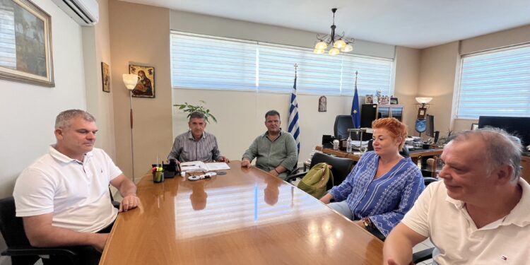 Δυτική Αχαΐα: Αυτοψία στον καταυλισμό των Ρομά για την αποκατάσταση των πυροπλήκτων