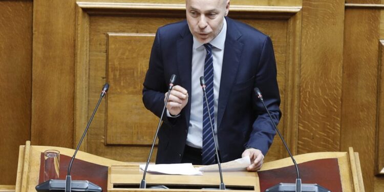 Πσιτ! Ο Γιώργος Αμυράς παντρεύτηκε τον σύντροφό του