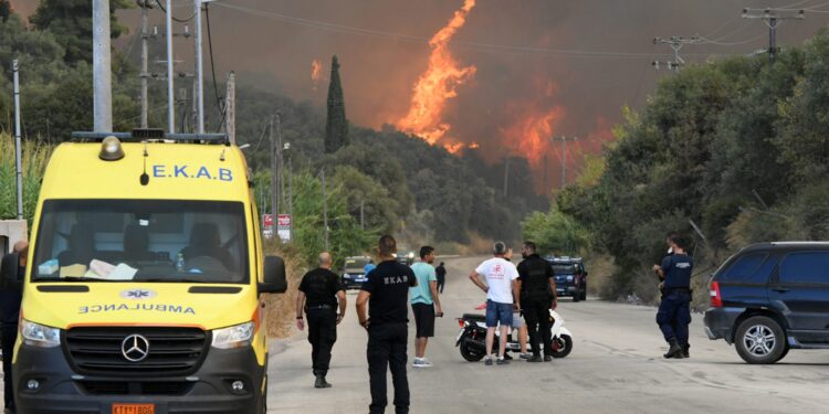 Δασικές πυρκαγιές στην Ελλάδα: Φέτος η 5η χειρότερη χρονιά από το 2006 – Στάχτη 473.930 στρέμματα – Πόσες εκτάσεις κάηκαν στην Αχαΐα