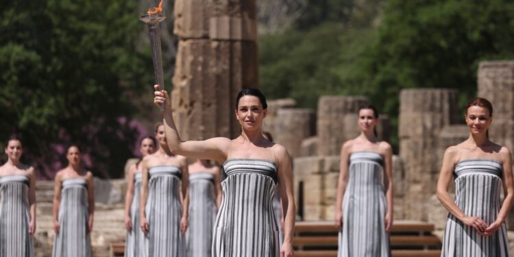 Καλάβρυτα και Κλειτορία σταθμοί της Ολυμπιακής Φλόγας προς τους Χειμερινούς Ολυμπιακούς του Μιλάνο – Κορτίνα