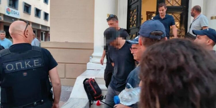 Πάτρα: Ελεύθεροι οι δύο νέοι, που είχαν προφυλακιστεί για την φωτιά στο Γηροκομειό