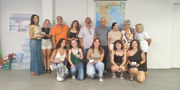 Σύλλογος Αλισσαίων «Πείρος»: Τιμητικά βραβεία στους επιτυχόντες στα ΑΕΙ