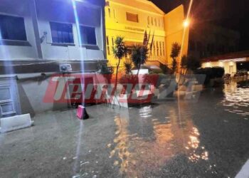 Απίστευτο περιστατικό: Εργαζόμενος βοηθούσε στις πλημμύρες στο Μεσολόγγι και του επιτέθηκαν 10 άτομα στέλνοντάς τον στο νοσοκομείο