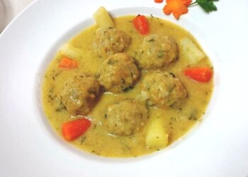 Γιουβαρλάκια μανιταριών