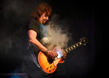 Πέθανε ο Έις Φρέιλι ο κιθαρίστας των Kiss σε ηλικία 74 χρόνων: Υπέκυψε στα τραύματά του μετά από πτώση