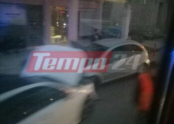 Πάτρα: Φορτηγό συγκρούστηκε με δύο ΙΧ – Στο νοσοκομείο δύο άτομα