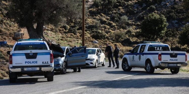 Βορίζια: Υπό άκρα μυστικότητα απολογήθηκαν και προφυλακίστηκαν τα τρία αδέλφια – Ανοίγουν σήμερα τα σχολεία