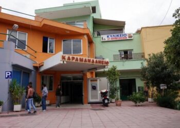 Δυτική Αχαΐα: Από ανακοπή ξεψύχησε ο 3χρονος που έπεσε από μάντρα – Νοσηλεύεται κρατούμενος ο 25χρονος που ήταν μαζί του
