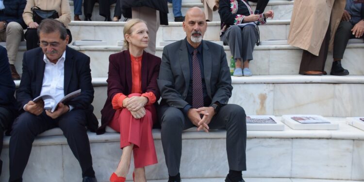 Χαράλαμπος Μπονάνος: Η συνεργασία …κάνει θαύματα
