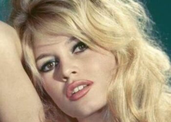 Μπριζίτ Μπαρντό: Η εγκυμοσύνη – εφιάλτης, το παιδί που έβλεπε ως «καρκίνωμα» και η ανύπαρκτη σχέση με τον γιο της