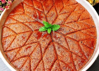 Ζουμερό μελομακάρονο ταψιού