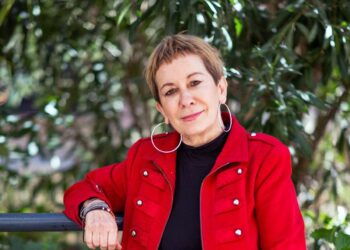 Λένα Διβάνη σε Μαρία Καρυστιανού: Χρησιμοποιήσατε την δημοκρατική βιτρίνα που καλύπτει ακροδεξιές ιδέες