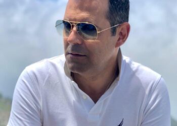 Πσιτ! Δήλωση υποψηφιότητας η “οικειότητα” του Νίκου Πετρόπουλου;