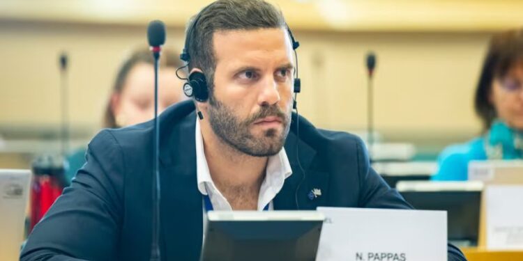 Διαγράφηκε από τον ΣΥΡΙΖΑ ο ευρωβουλευτής Νίκος Παππάς