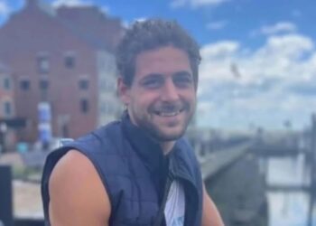 Θρήνος στην Κρήτη για τον 33χρονο Γιάννη που χάθηκε στον Ατλαντικό Ωκεανό: Να τον κρατάτε όλοι στην καρδιά σας με μια προσευχή, λέει η αδερφή του