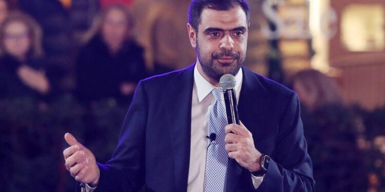 Ο Παύλος Μαρινάκης εγκαινίασε το πολιτικό του γραφείο
