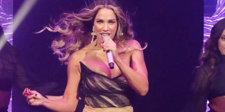 Αχαγιώτικο Καρναβάλι 2025: Συναυλία με την Κατερίνα Στικούδη το βράδυ της Παρασκευής