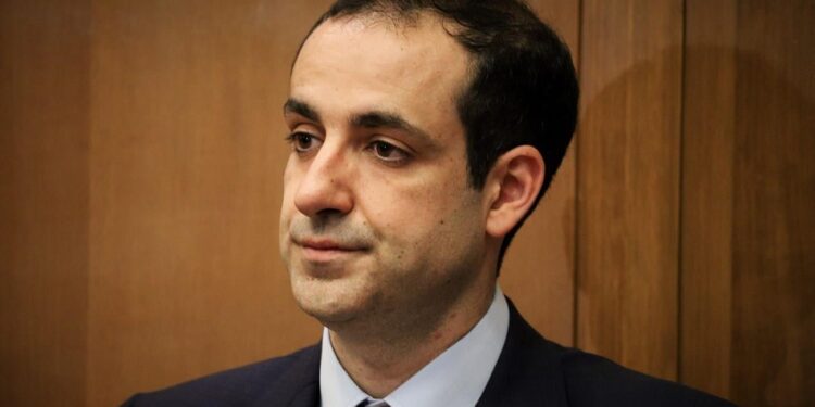 Δημιουργική… αριθμητική: Ο Γρηγόρης Δημητριάδης και τα fake πρωτοσέλιδα