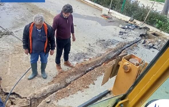 Σοβαρή ζημιά στο δίκτυο ύδρευσης του Μιχοΐου – Άμεση αποκατάσταση από τα συνεργεία της ΔΕΥΑΔ