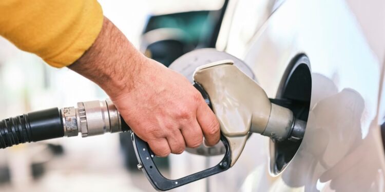 Fuel Pass: Ανοίγει αύριο Μ. Δευτέρα η πλατφόρμα για την υποβολή αιτήσεων