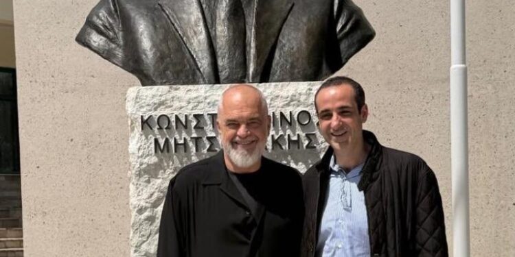 Που συνόδευσε ο Έντι Ράμα τον Γρηγόρη Δημητριάδη